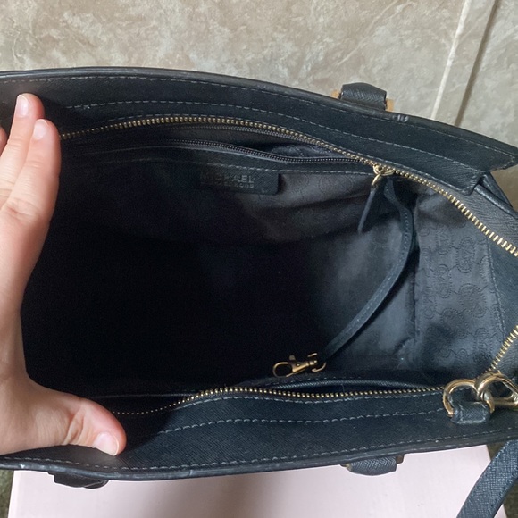 Michael Kors BLACK Selma Bag w/ Crossbody Strap & Wallet - Picture 5 of 7